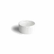White Servierschalen with a ribbed design, ultra-robust and ovenproof.